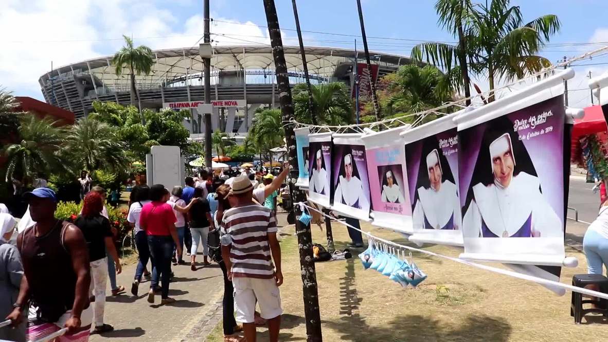 Brasil: Miles de católicos celebran la canonización de la primera santa nacida en Brasil