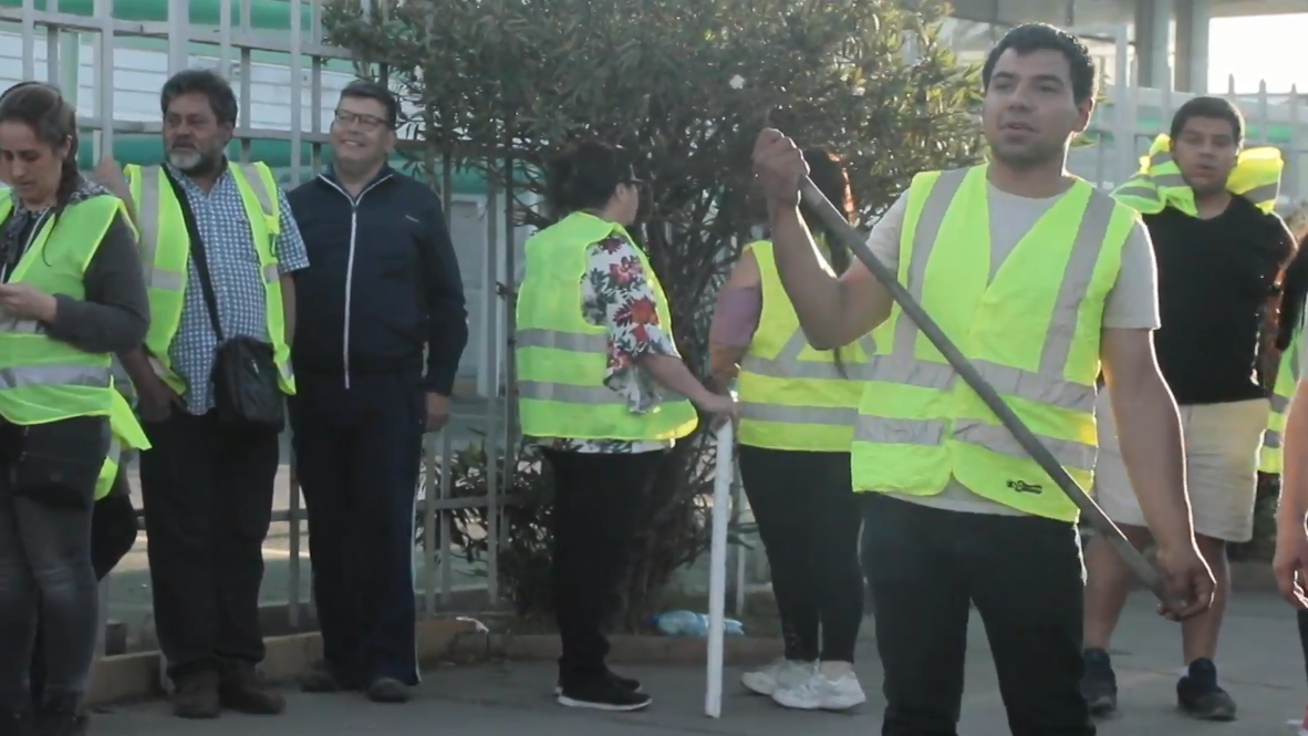 Chile: Residentes locales se organizan para defender los supermercados durante las protestas