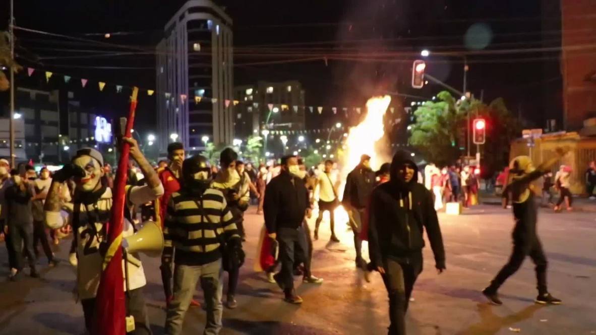 Bolivia: Violentos enfrentamientos frente al Tribunal Electoral de Cochabamba por el recuento de votos