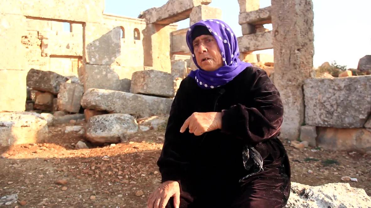 سوريا: إمرأة مسنًة تحمي بإخلاص موقع سيرجيلة الأثري