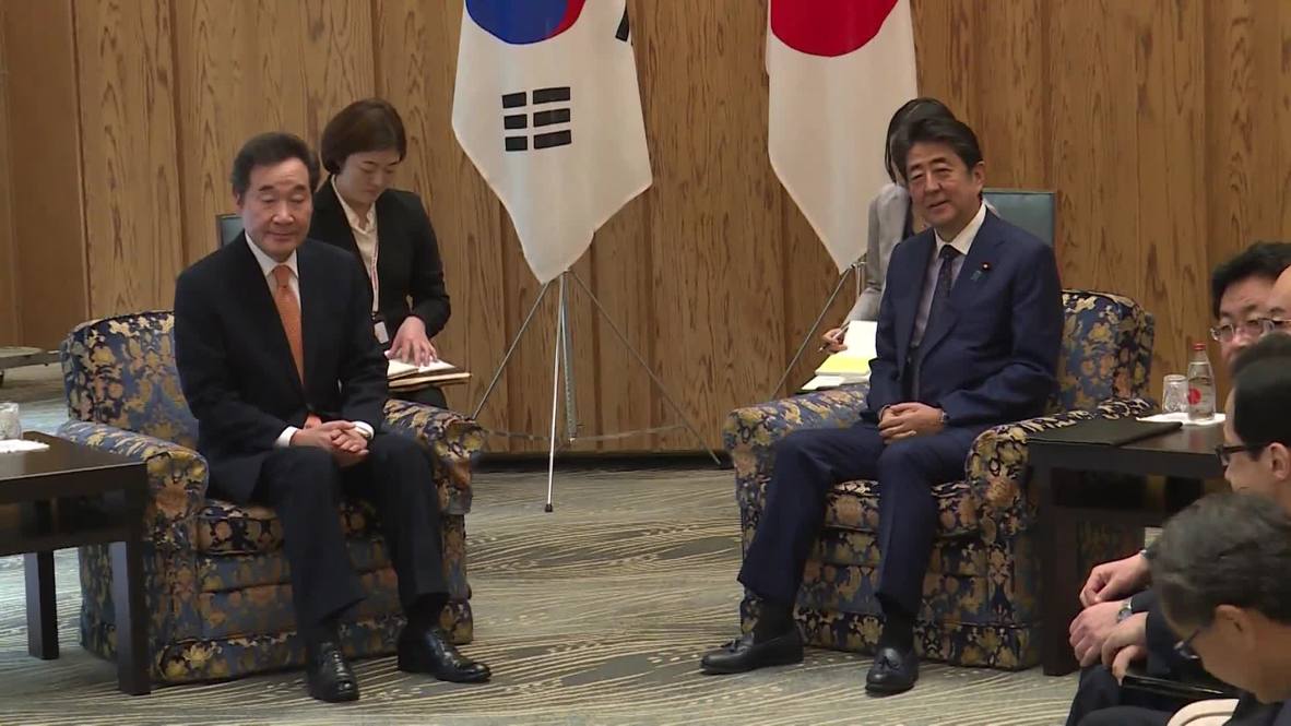 Japan: Abe meets South Korean PM amid strained relations
