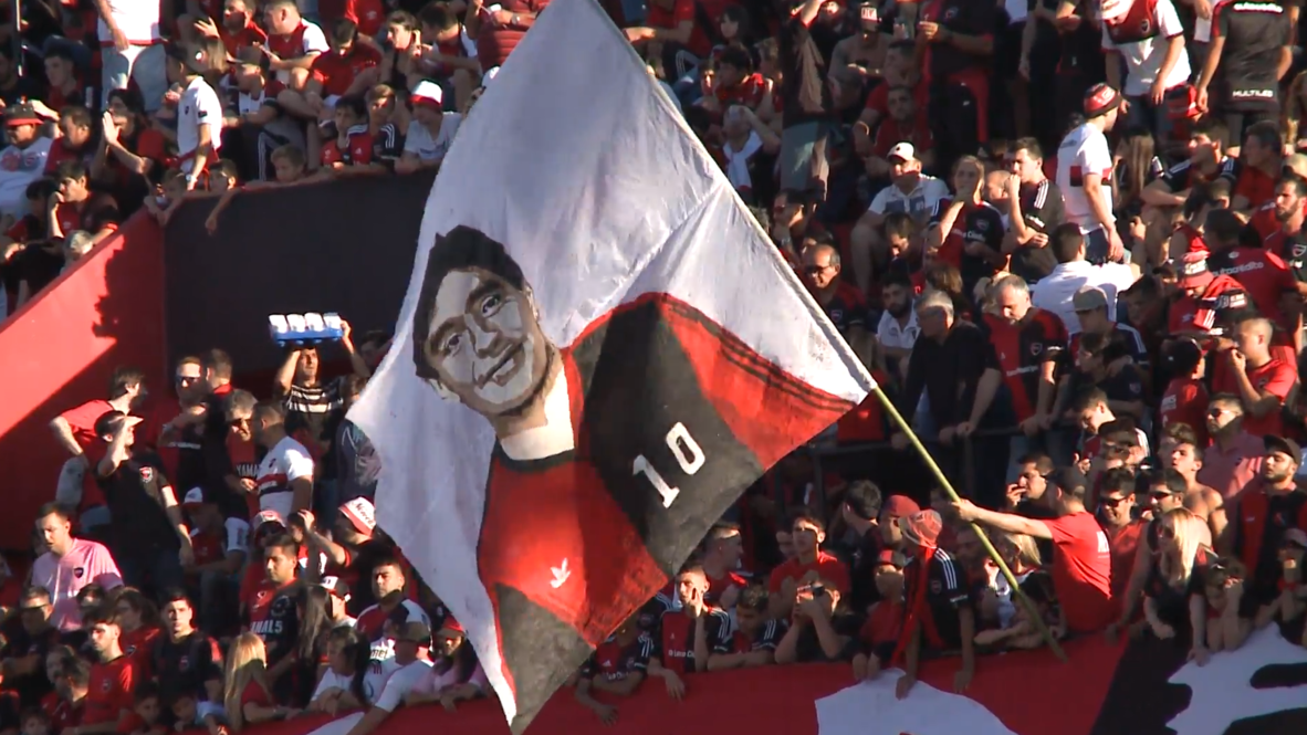 Argentina: Maradona gets hero's welcome from former club Newell's Old Boys
