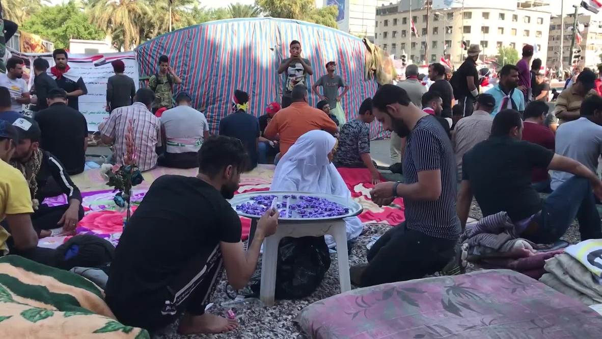 Iraq: Anti-govt protesters block central Baghdad