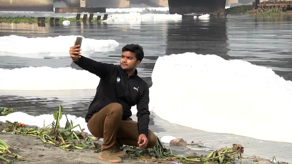 India: Yamuna River contaminated by toxic foam amid Delhi pollution crisis