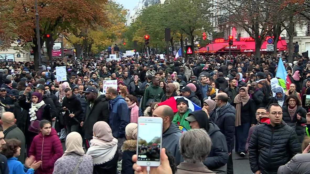 فرنسا : تظاهرة بالآلاف لمناهضة الإسلاموفوبيا في باريس تثير جدلا حادا