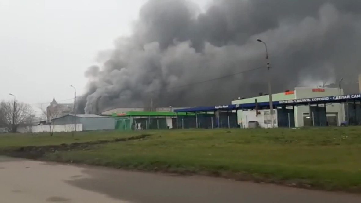 Россия: Пожар площадью 600 квадратных метров потушили в Москве