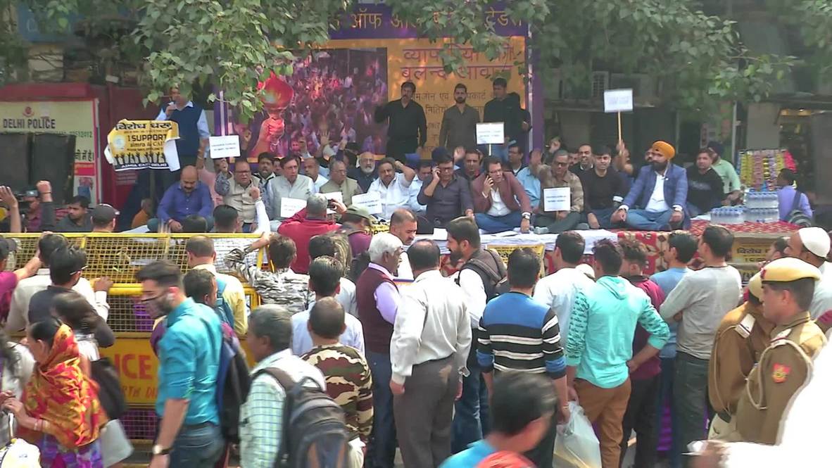 India: Retailers demand ban on Amazon and Flipkart in nation-wide protests