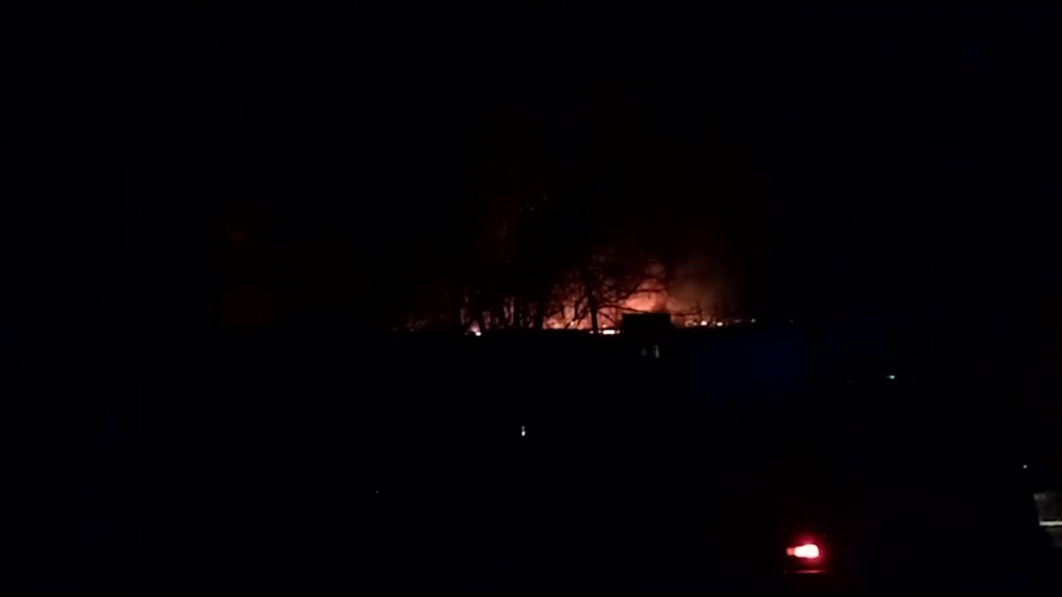 Россия: В Подмосковье загорелся жилой дом