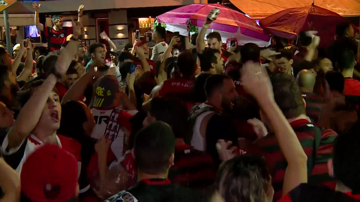Brazil: Rio erupts as Flamengo win Copa Libertadores after 38 years