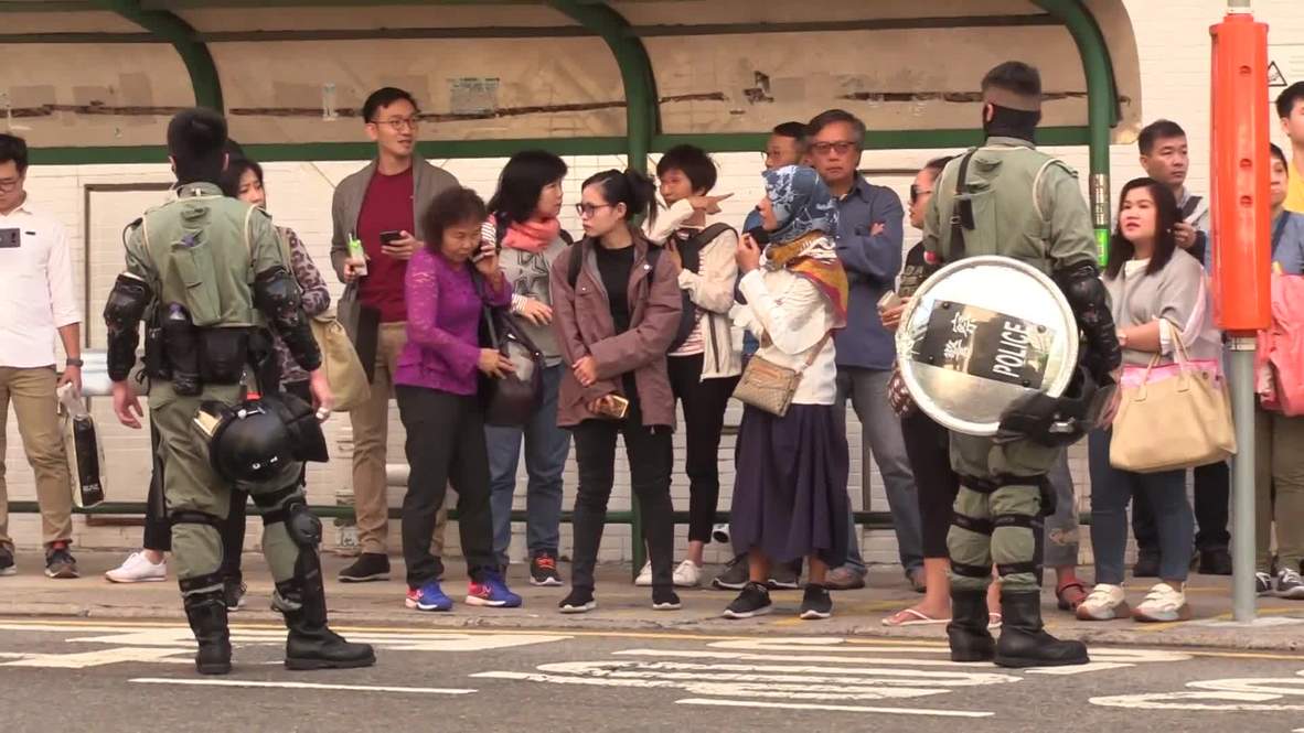 Hong Kong: Heavy police presence marks local elections