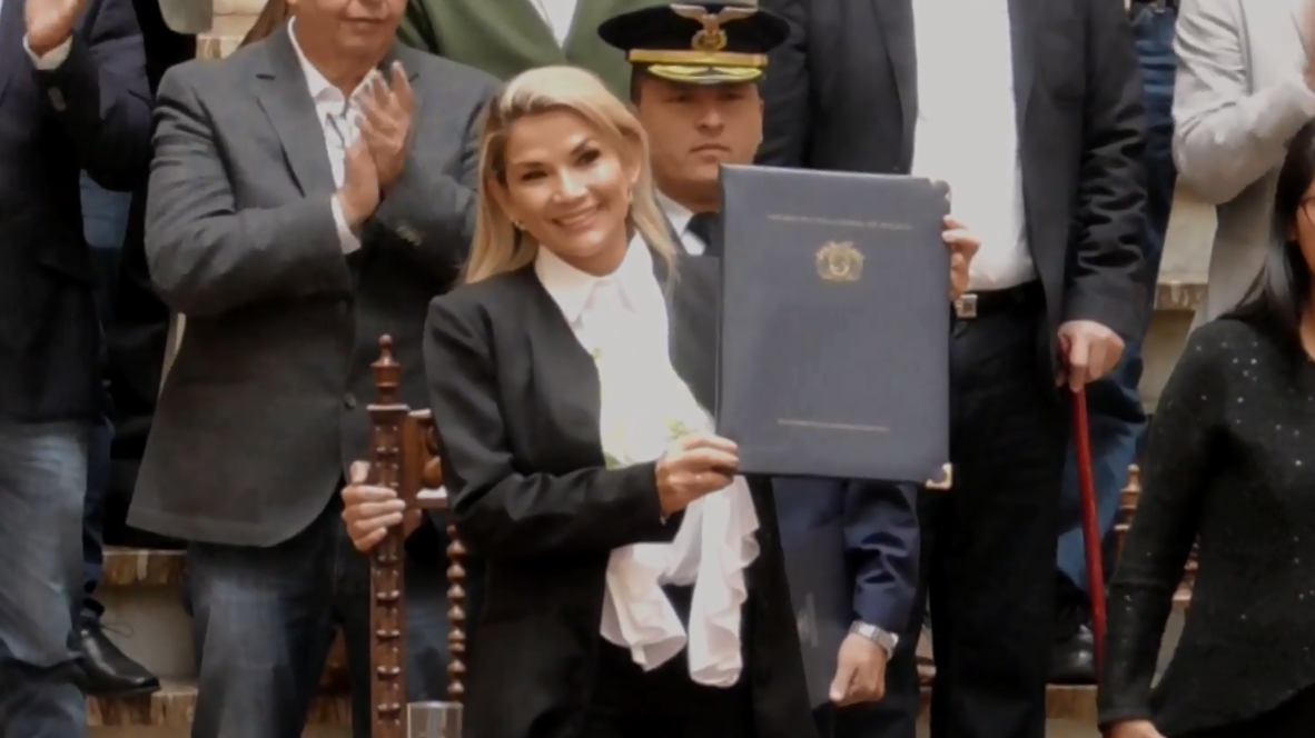 Bolivia: Interim President Anez signs law for new general elections