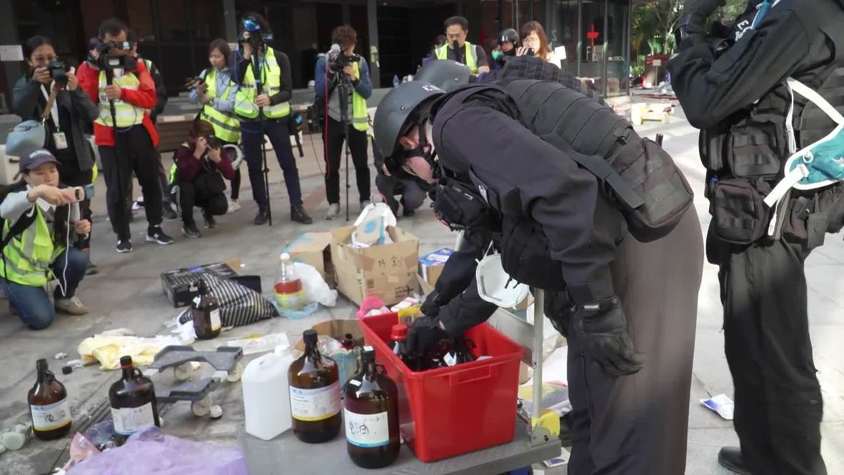 Hong Kong: La policía entra en la Universidad Politécnica en busca de artefactos peligrosos