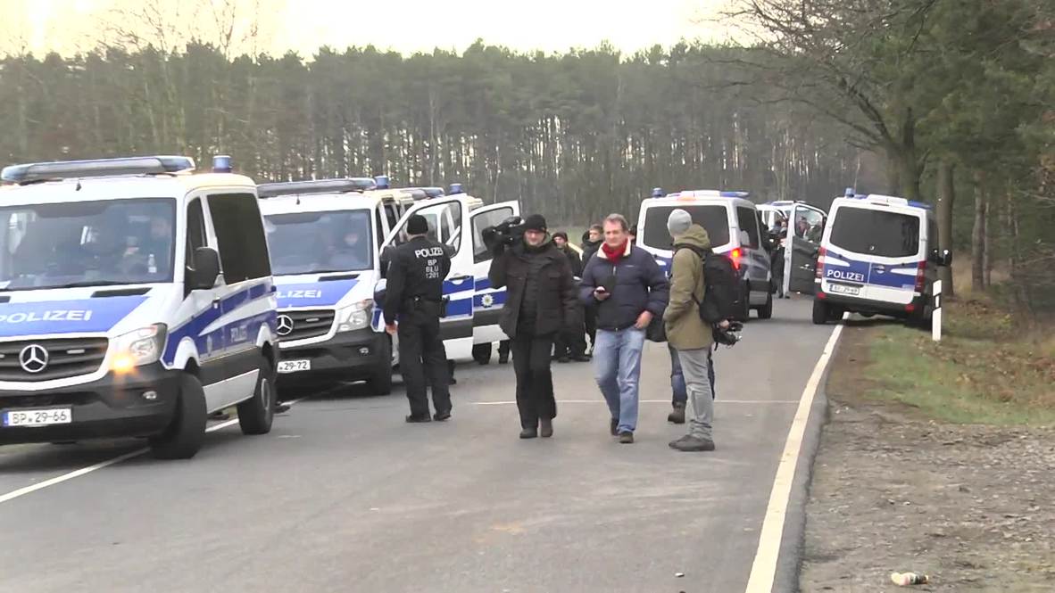 Alemania: Activistas climáticos bloquean el acceso a las minas de carbón de Jänschwalde