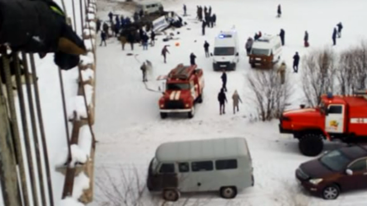 Russia: 'There was someone alive' - witness describes bus rescue operation