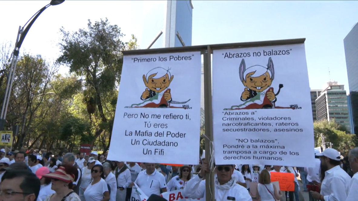 Mexico: 30,000 protest govt response to gang violence in Mexico City