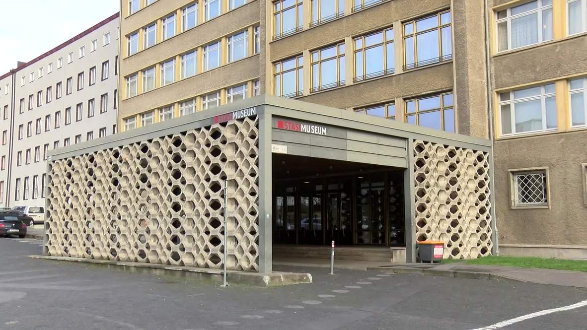 Germany: Medals and jewellery stolen from Stasi Museum