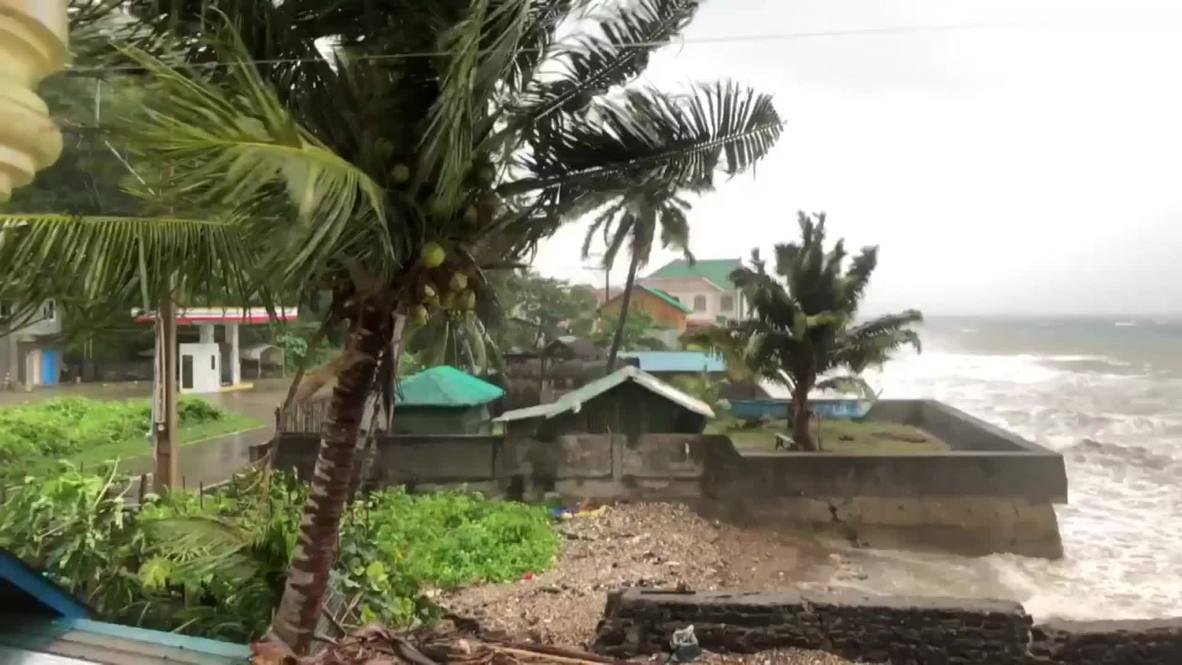 Filipinas: Al menos 4 muertos, 300.000 evacuados tras el paso del tifón Kammuri