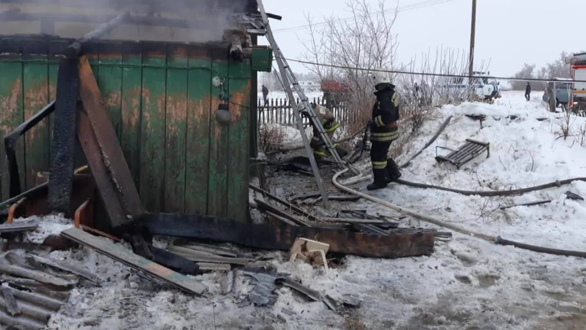 Россия: Четыре ребенка и двое взрослых погибли при пожаре в Алтайском крае