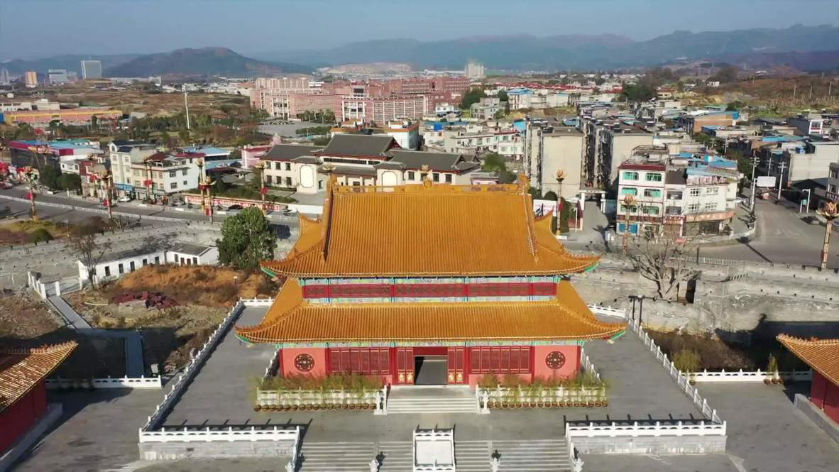 China: No visitors in sight as €286 million fake Forbidden City opens in Guizhou province