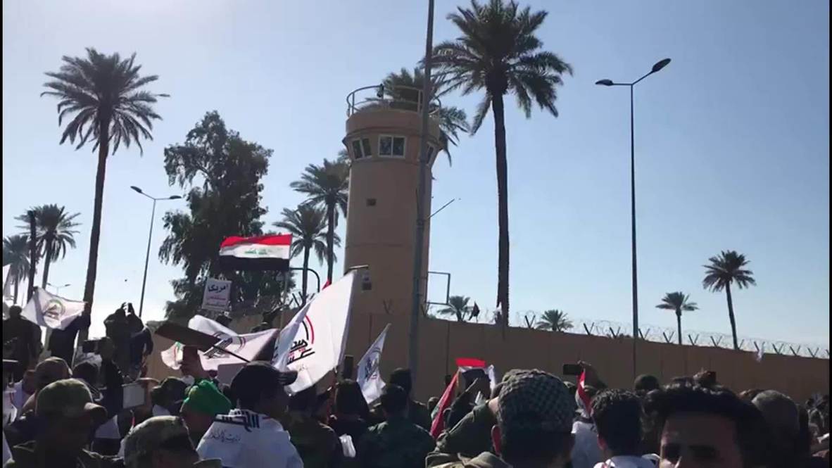 Iraq: Protesters attempt to break into US embassy in Baghdad