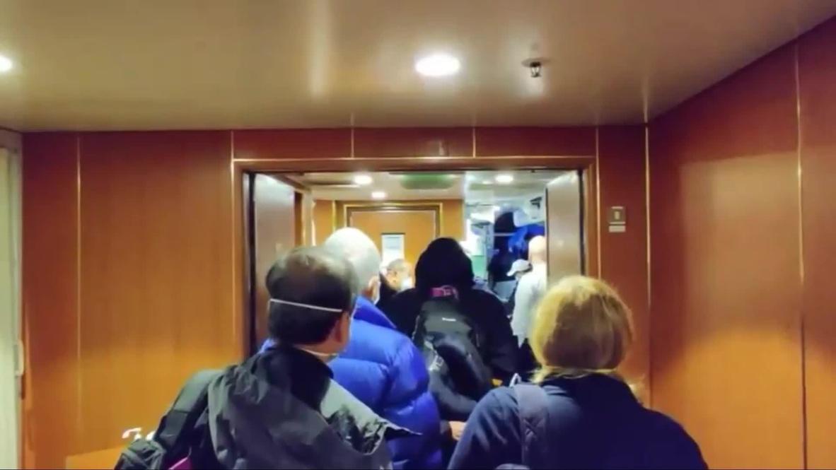 Japan: Evacuation of US citizens on-board Diamond Princess starts *EXCLUSIVE*