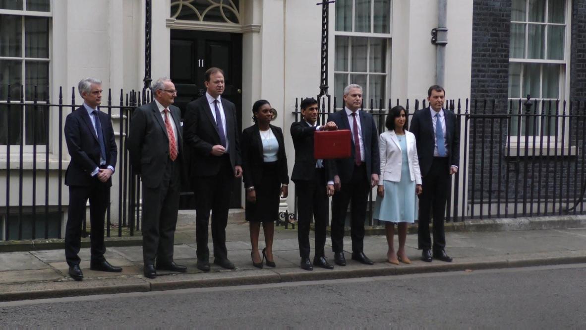 UK: Chancellor of Exchequer shows budget red box ahead of presentation