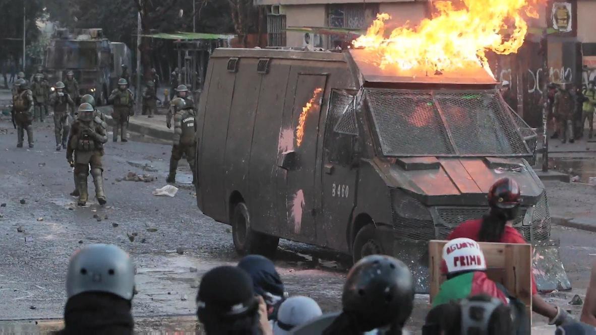Chile: Students clash with police at fresh rally against President Pinera