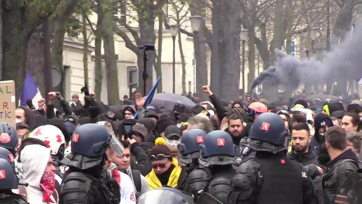 France: Clashes erupt at Paris Yellow Vest protest on eve of elections