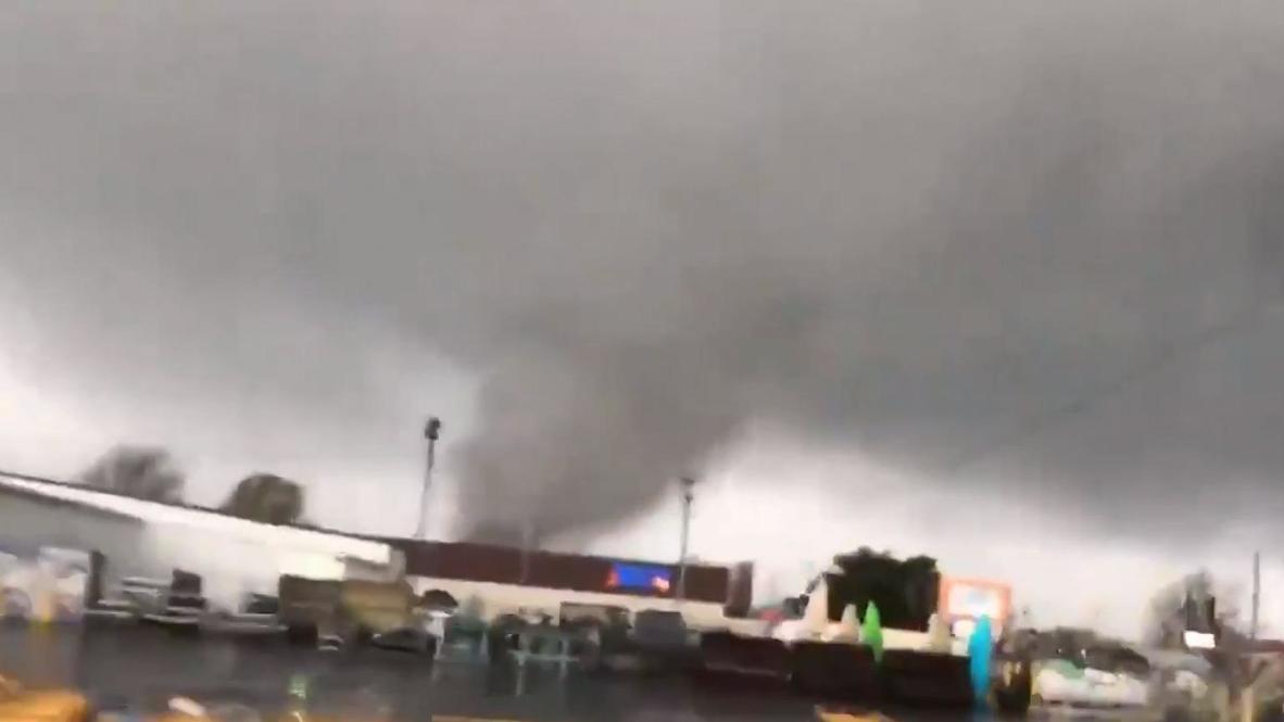 USA: Tornado rips through Jonesboro injuring at least six