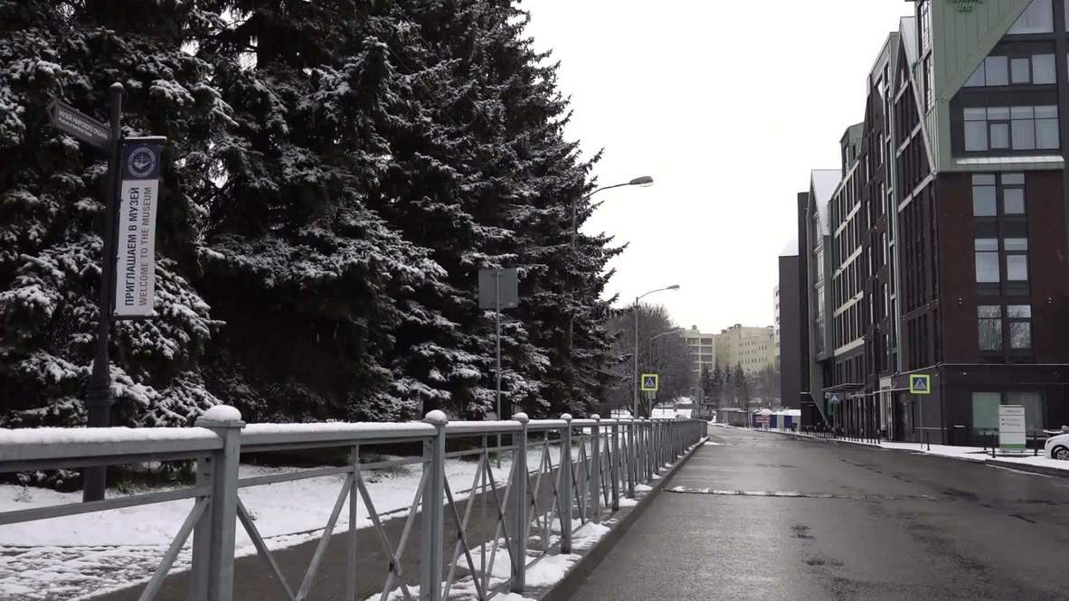 Россия: Калининградцы покинули улицы города в связи с введением режима самоизоляции