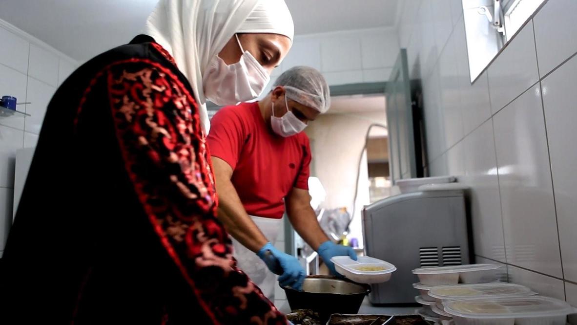Brazil: Syrian refugees donate hundreds of meals to Brazilians under lockdown