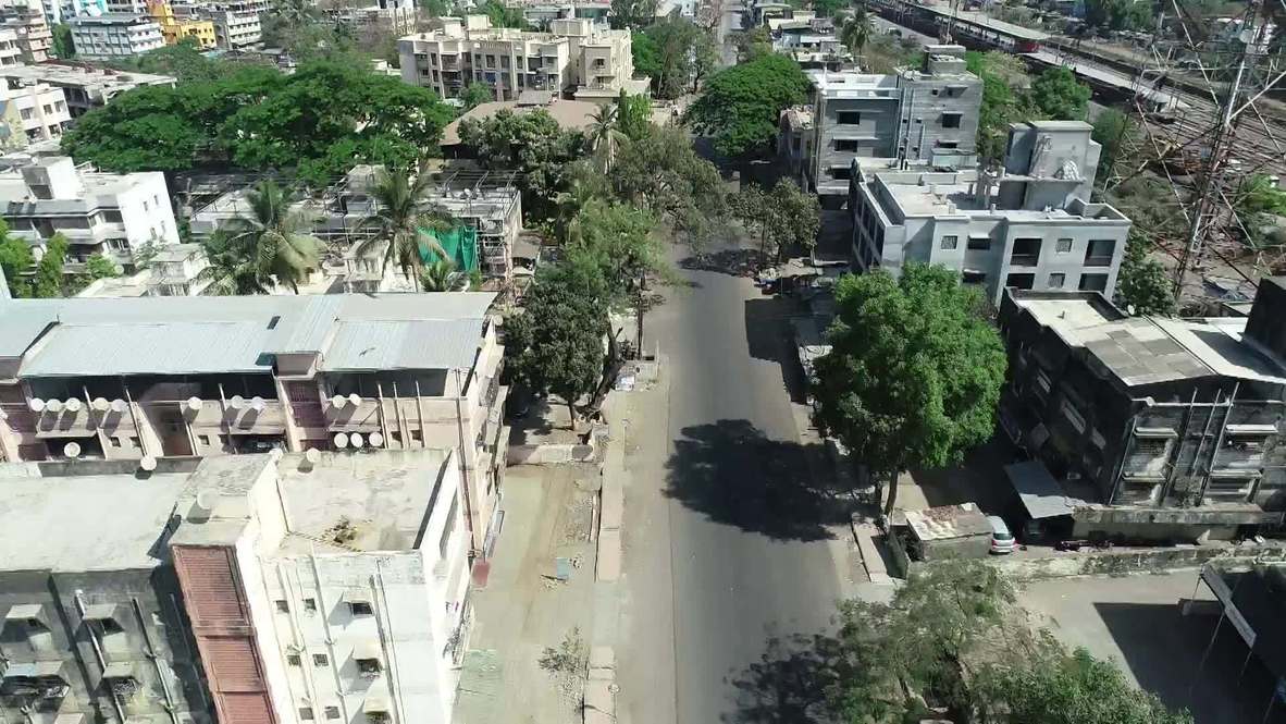 India: Las calles de Boisar se encuentran desiertas debido a la cuarentena nacional por COVID-19