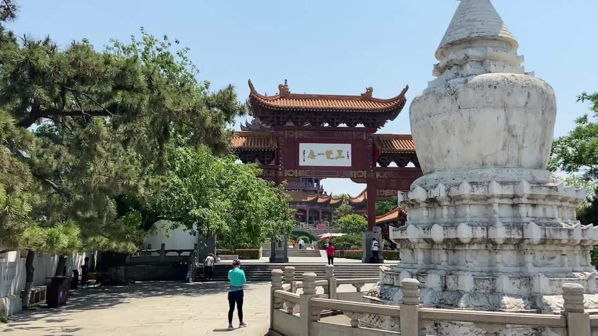 China: Reabren la Torre de la Grulla Amarilla de Wuhan tras 100 días de cierre por la pandemia de coronavirus
