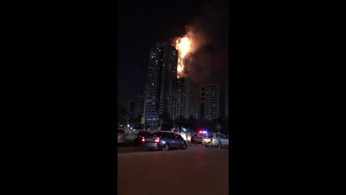 EAU: Al menos 12 heridos en un incendio en una torre residencial en Sharjah