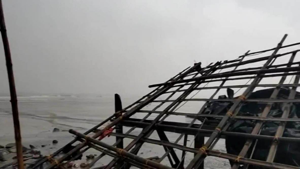 India: Cyclone Amphan batters Odisha with heavy rain and winds