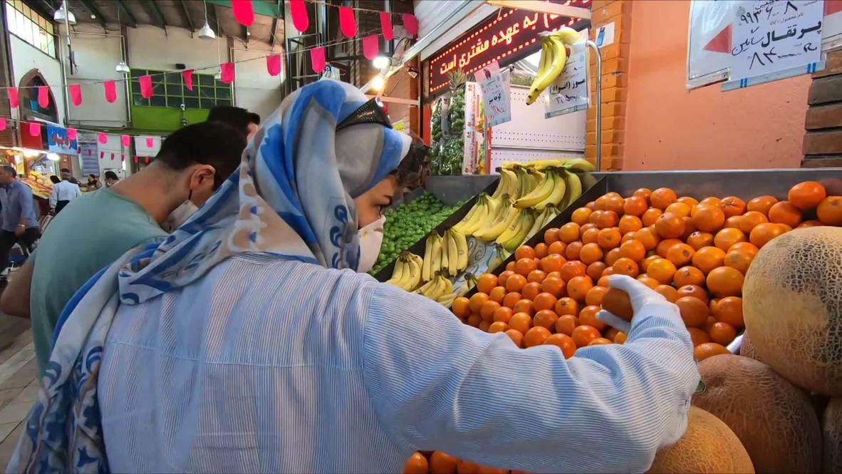 إيران: سكان العاصمة طهران يعبرون عن آرائهم بعد إعادة فتح الأسواق والمتاجر