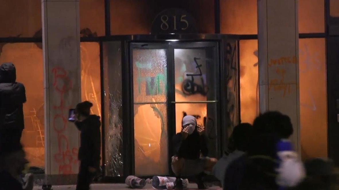 USA: 'Violence was taught' - Washington protest dissolves into fires and looting