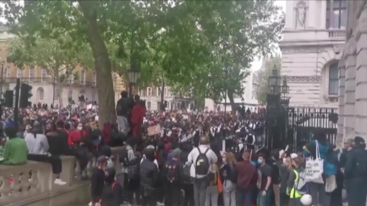 UK: Protesters and police clash outside 10 Downing Street at George Floyd demo