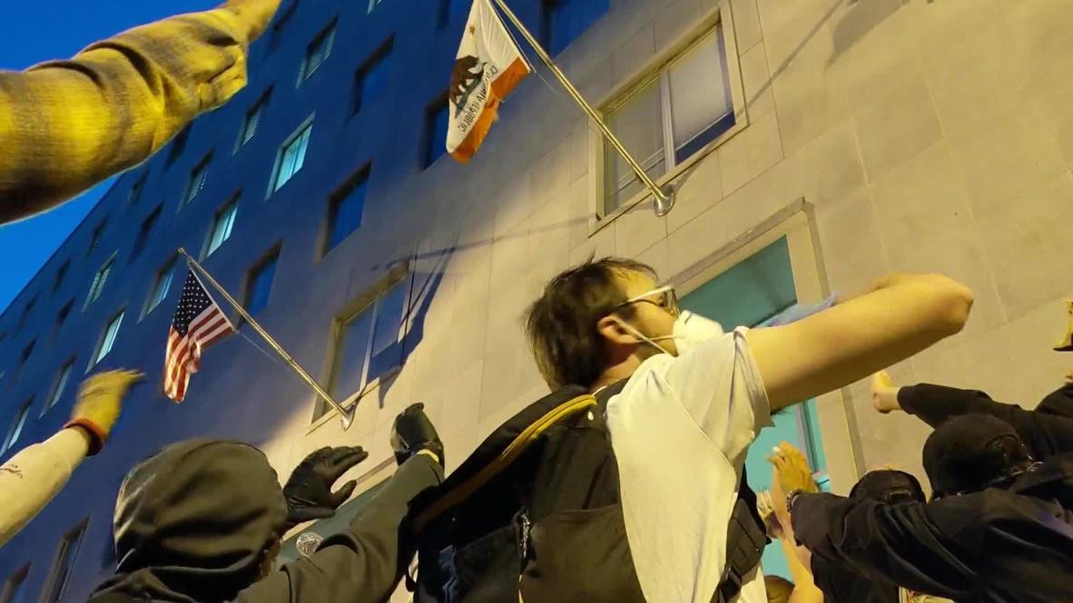 USA: Thousands of peaceful protesters demonstrate in San Francisco