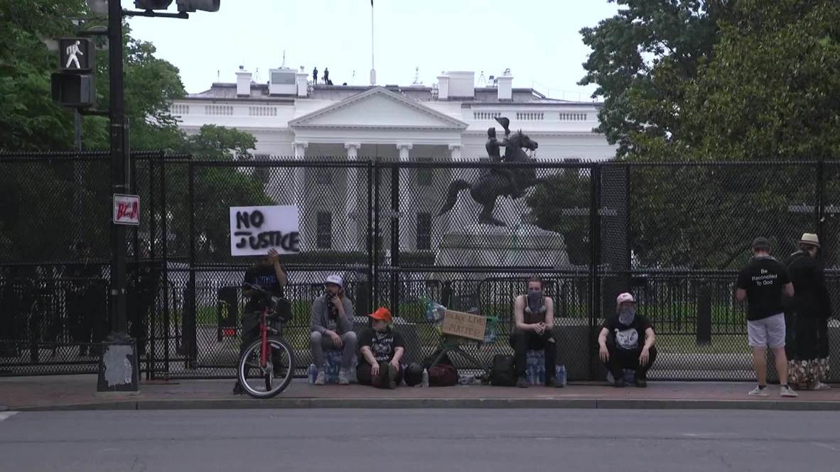 EE. UU.: Montan una valla alrededor de la Casa Blanca en medio de protestas por el asesinato de Floyd
