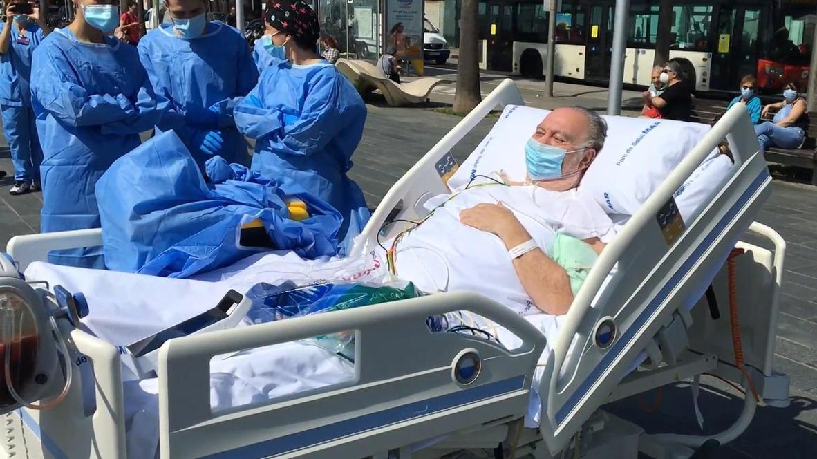 Spain: Coronavirus survivor gets trip to the beach after 50 days in ICU