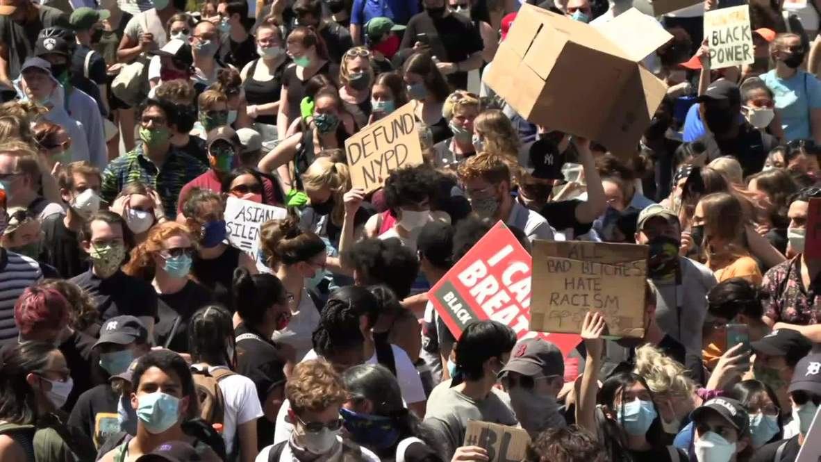 USA: Protesters take to NYC streets over George Floyd’s death