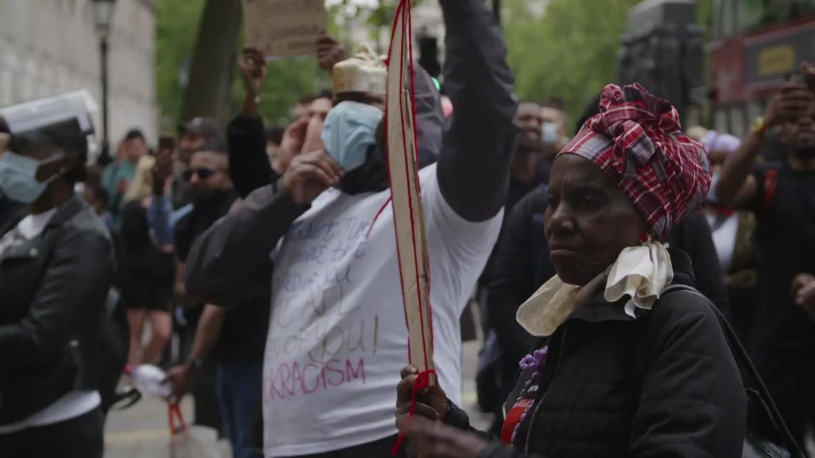 UK: Anti-racism protesters rally in London to mark George Floyd's funeral