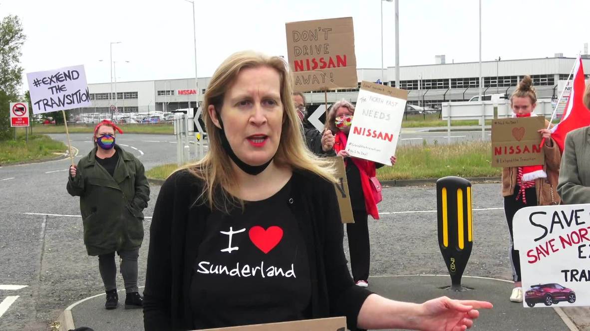 UK: Protesters demand extension of Brexit transition period to save Nissan plant in Sunderland