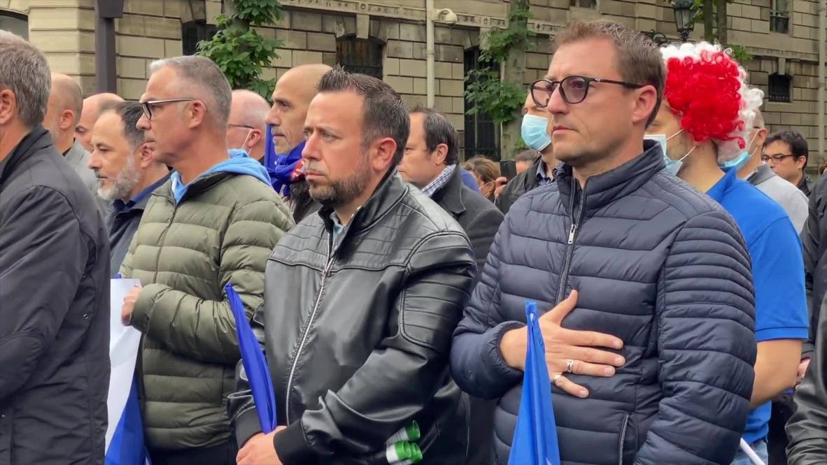 France: 'Police are not here to clean your shoes' - police protest in Paris