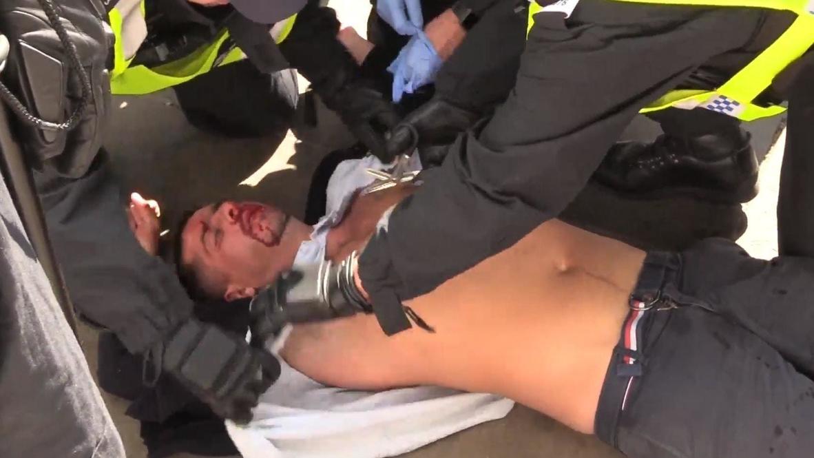 UK: Suspected far-right protesters attacked by anti-racism demonstrators in London