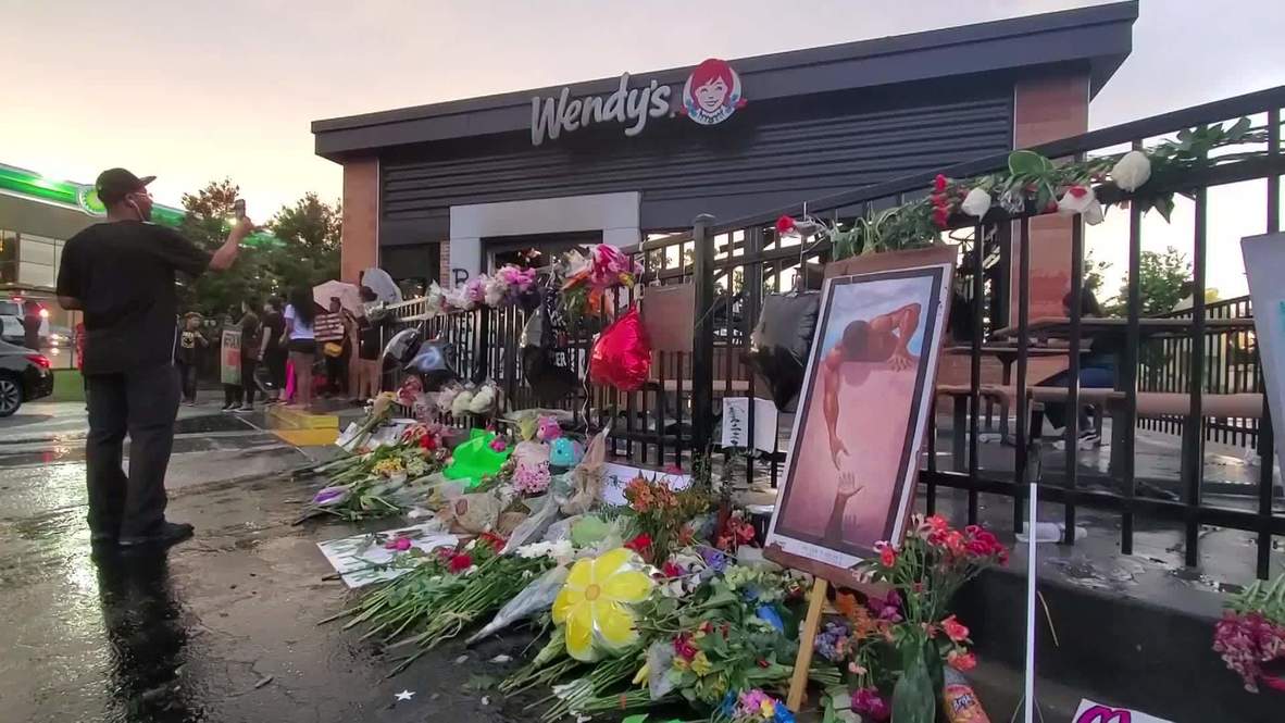 USA: Memorial set up near burnt Wendy's where Rayshard Brooks was shot