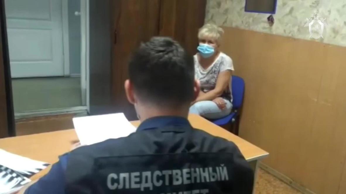 Россия: Следователи Красноярска задержали женщину, ударившую внучку по лицу