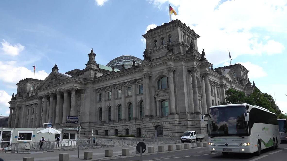 Alemania: Operadores sacan sus autobuses a las calles de Berlín para exigir ayuda del Gobierno
