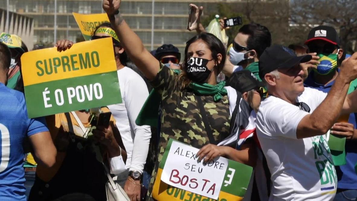 Brasil: Partidarios y opositores de Bolsonaro se manifiestan en Brasilia